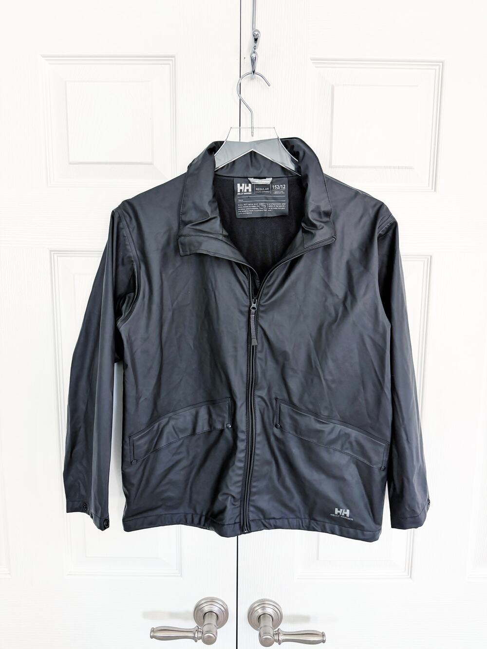 Helly Hansen Black Waterproof Rain Jacket Outdoor Coat Youth Size 12 Gorpcore